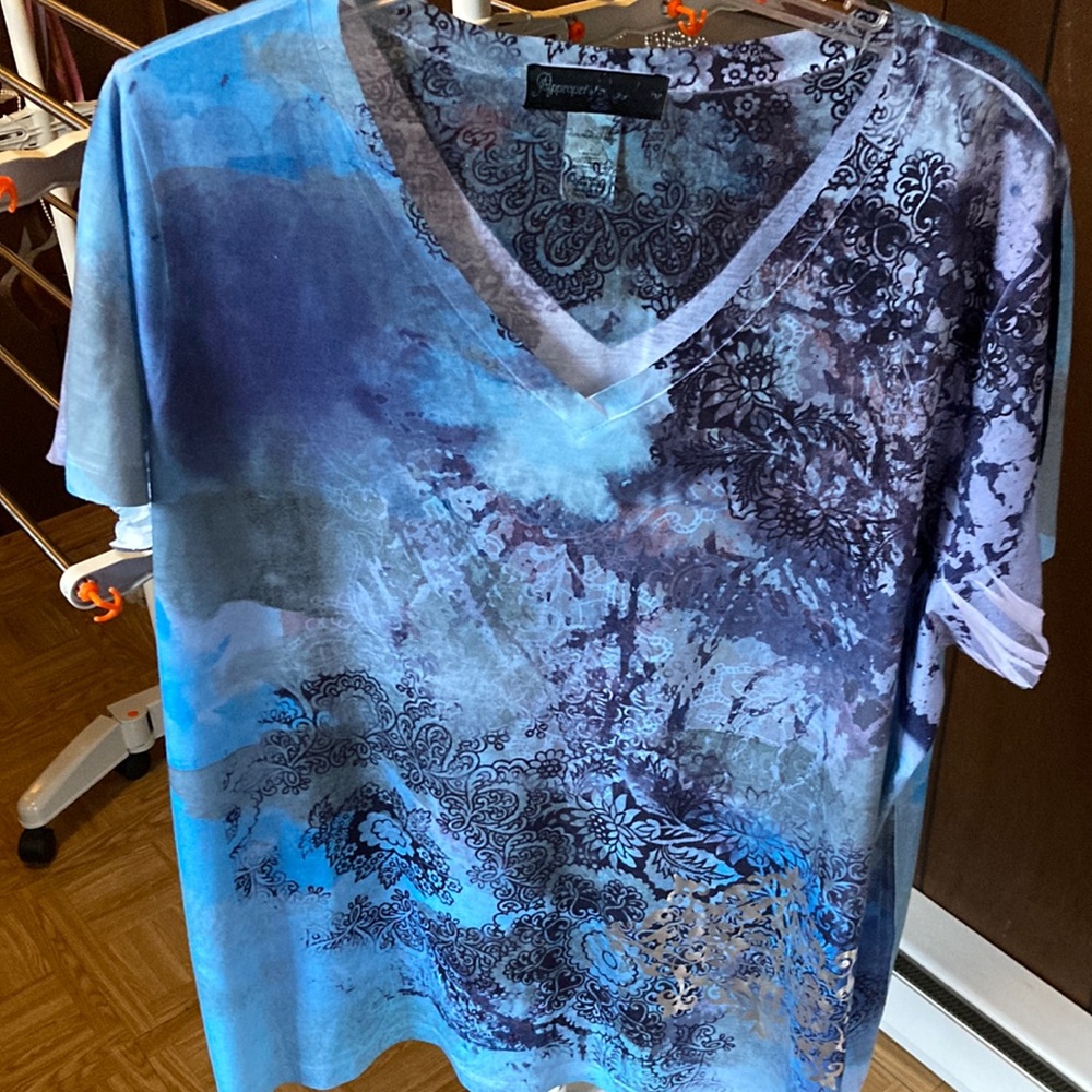 Tye dye shirt sleeve shirt